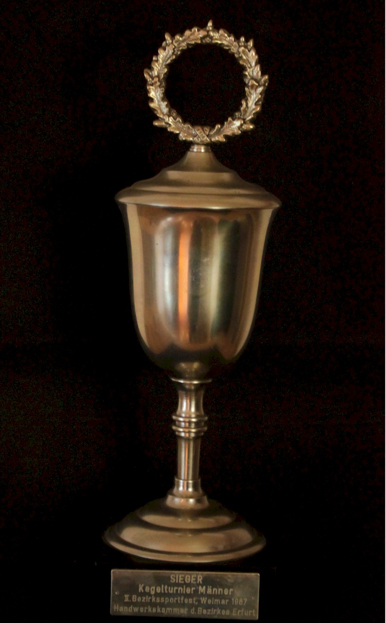 Pokal II. Bezirkssportfest 1967 | Kegeln | VfB Oberweimar Ehrentafel für geleistete Aufbaustunden | Kegeln | VfB Oberweimar