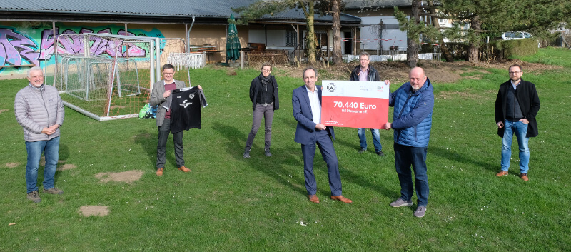 Checkübergabe am 22. April 2021 an den VfB Oberweimar