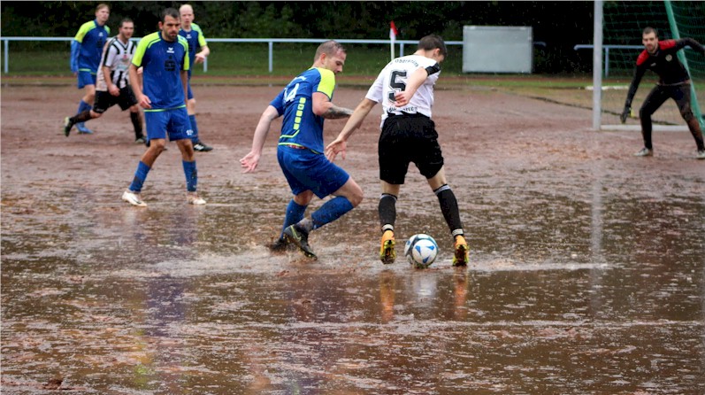 VfB Oberweimar Herren: Starker Sieg im Pokalspiel auf der Falkenburg