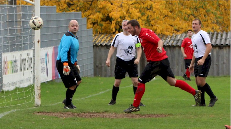 VfB Oberweimar: Klarer Auswärtssieg in Tonndorf